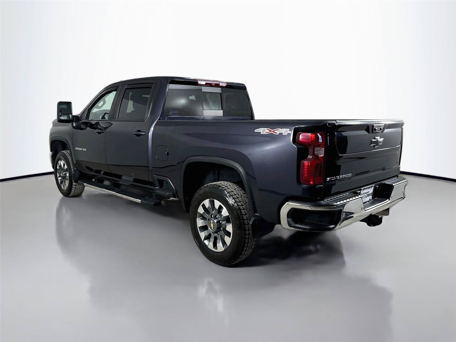 Used 2024 Chevrolet Silverado 2500 LT w/ All Star Edition AWD/4WD image 7