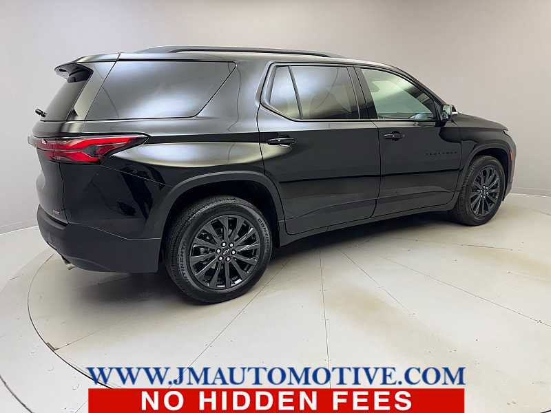 Used 2024 Chevrolet Traverse RS AWD/4WD image 5