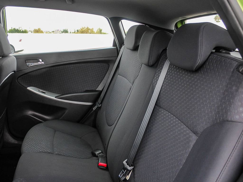 Used 2012 Hyundai Accent SE image 16