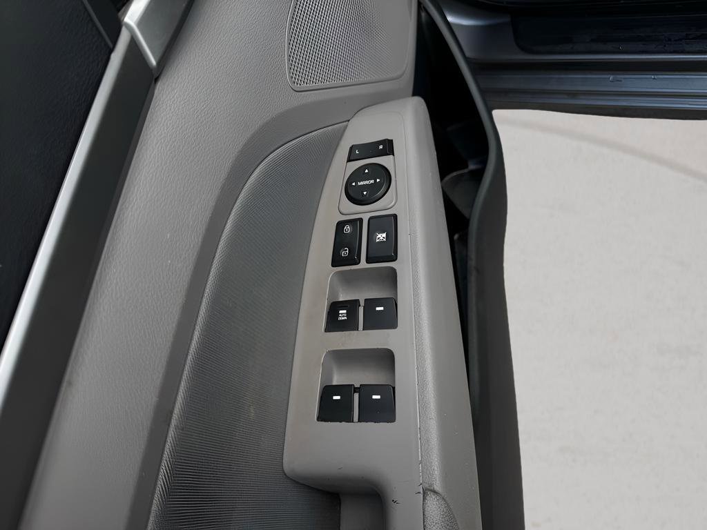 Used 2018 Hyundai Elantra SEL image 16