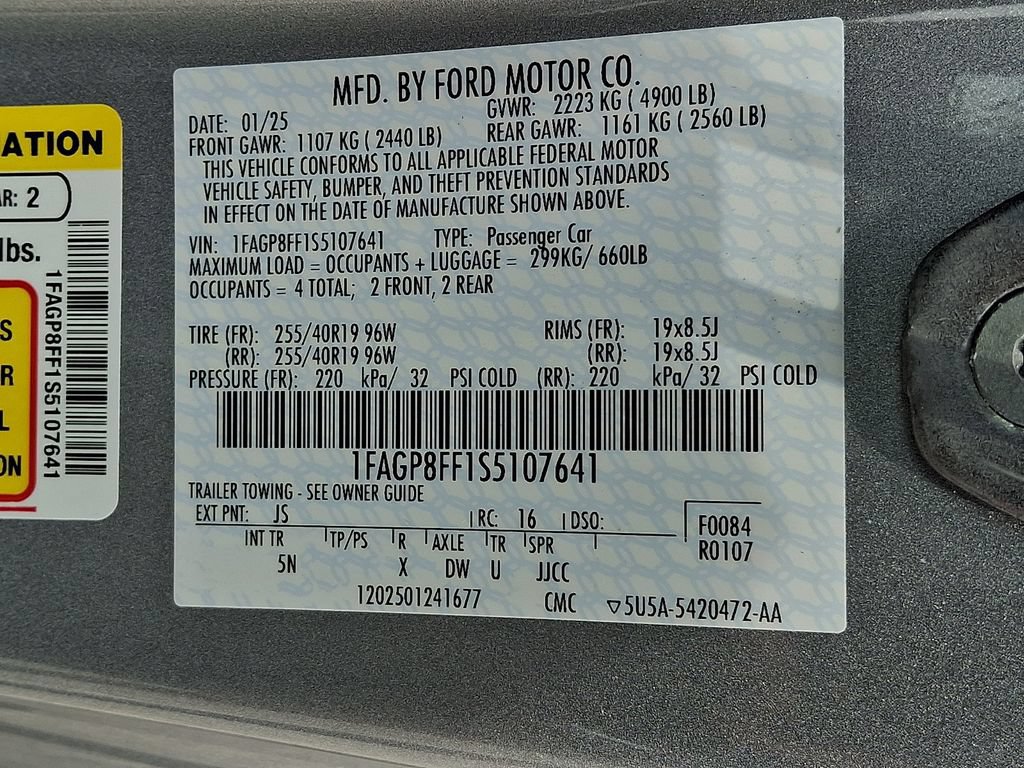 Used 2025 Ford Mustang GT Premium RWD image 29