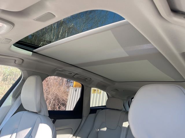 New 2026 Volvo XC60 T8 Ultra w/ Protection Package Premier image 25