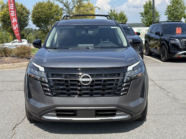 New 2026 Nissan Pathfinder Platinum AWD/4WD image 2