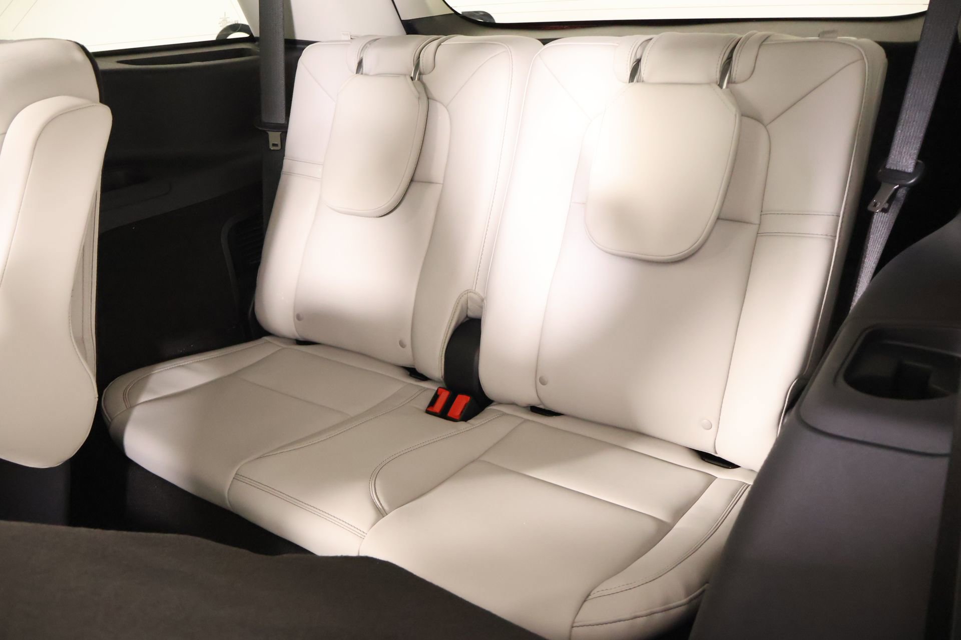 New 2026 Lincoln Aviator AWD image 13