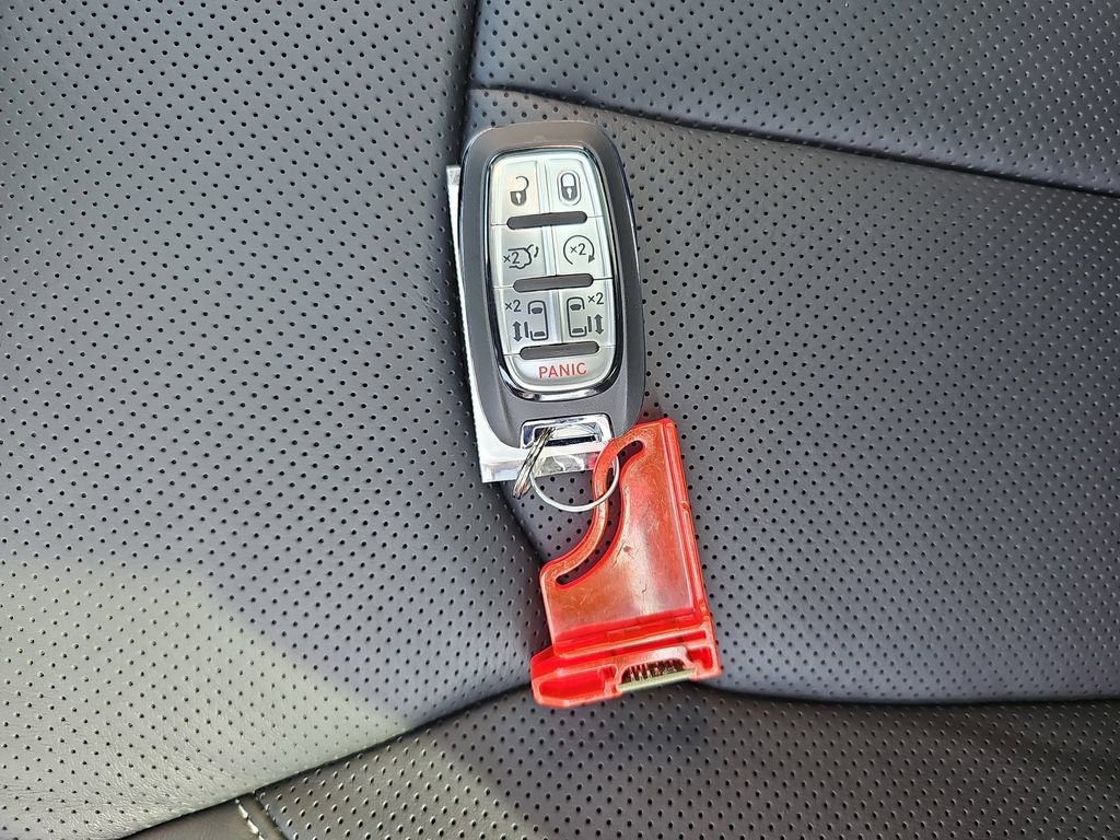 New 2026 Chrysler Pacifica Limited w/ S Appearance Package image 41