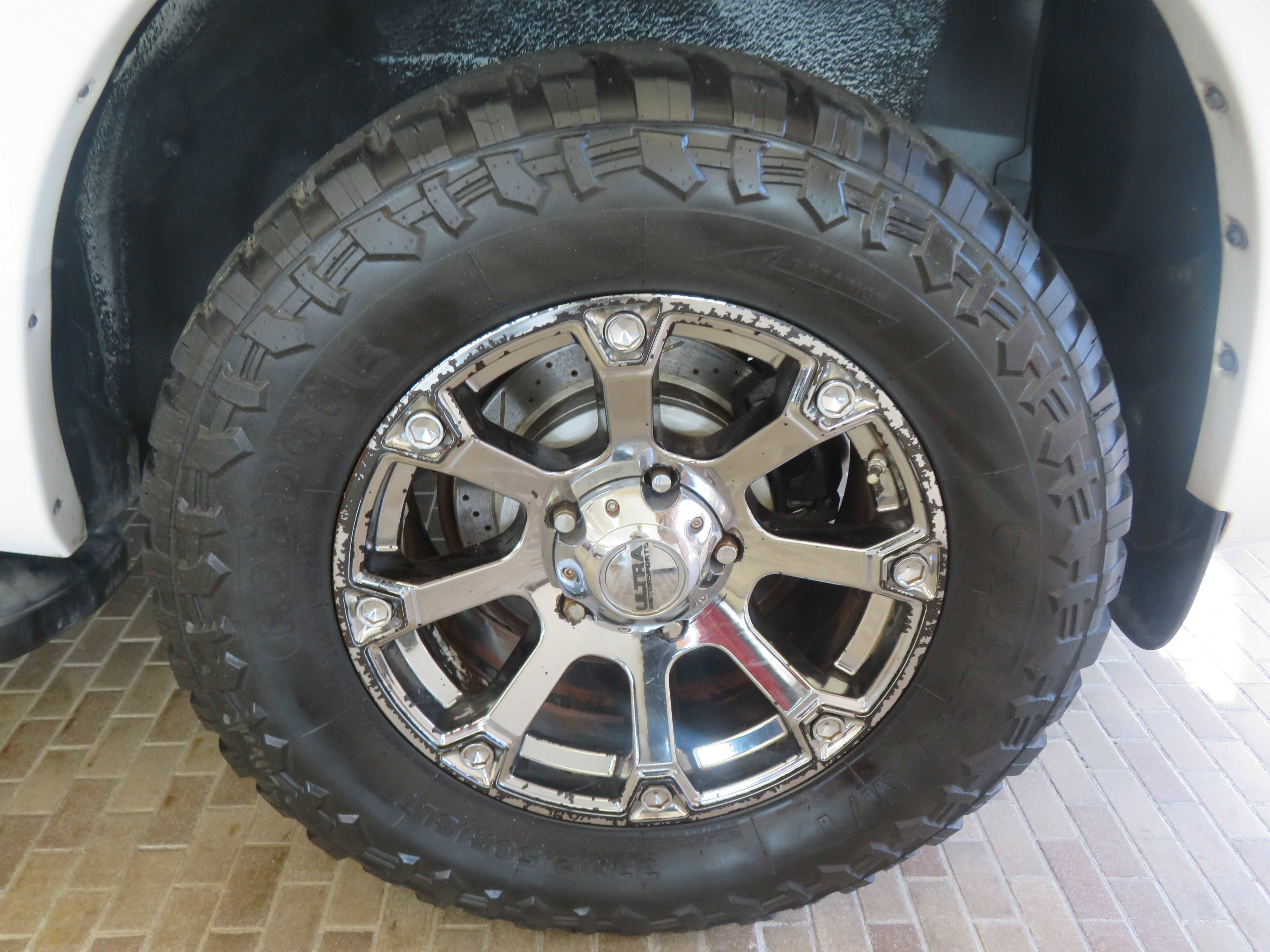 Used 2015 Toyota Sequoia SR5 w/ Premium Package image 8