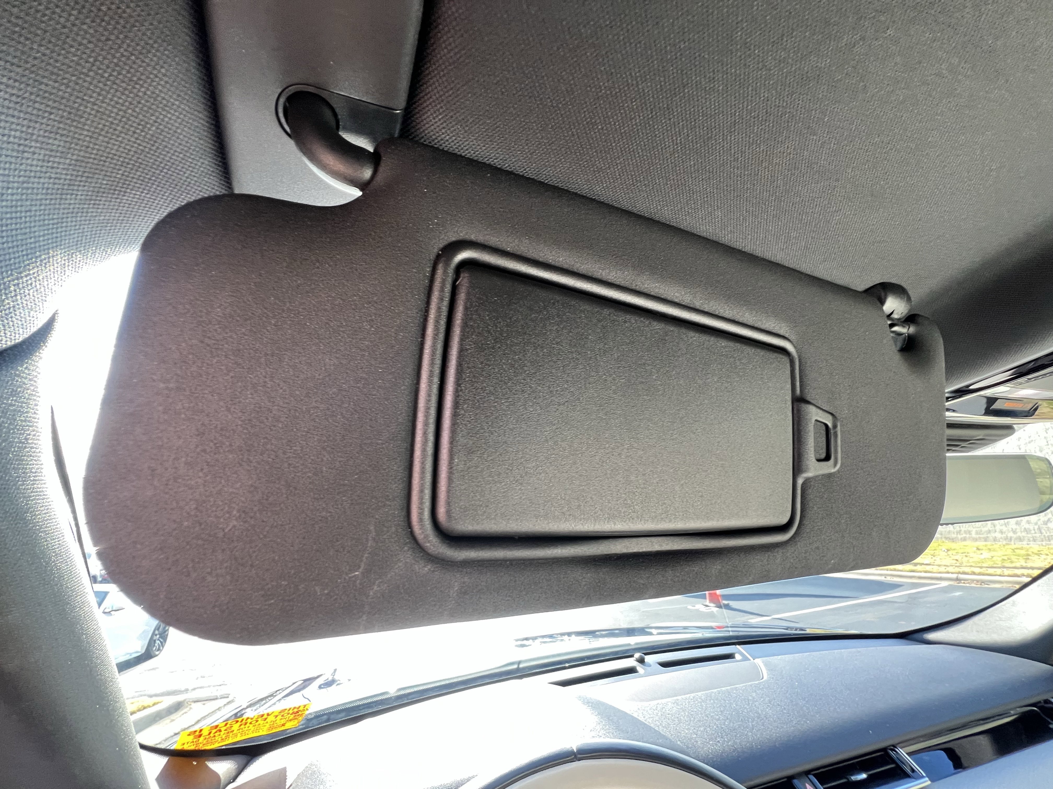 Certified 2022 Land Rover Range Rover Velar R-Dynamic S image 26