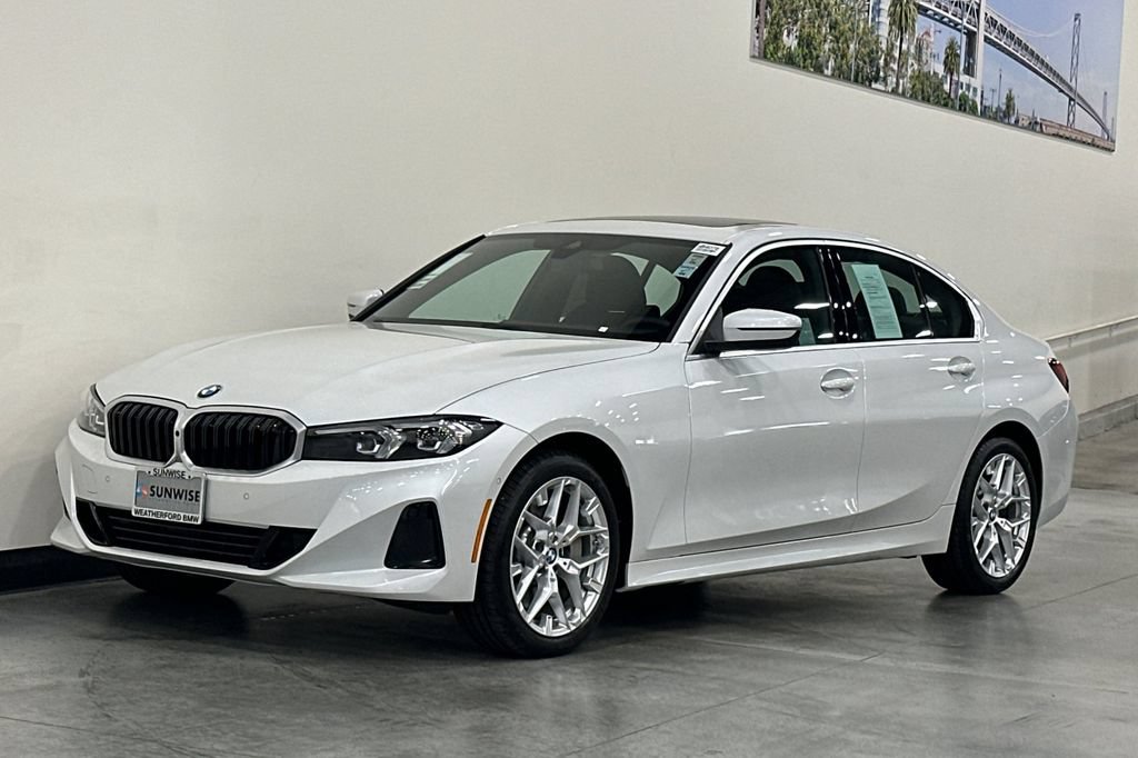 Used 2025 BMW 330i xDrive Sedan w/ Premium Package AWD/4WD image 8