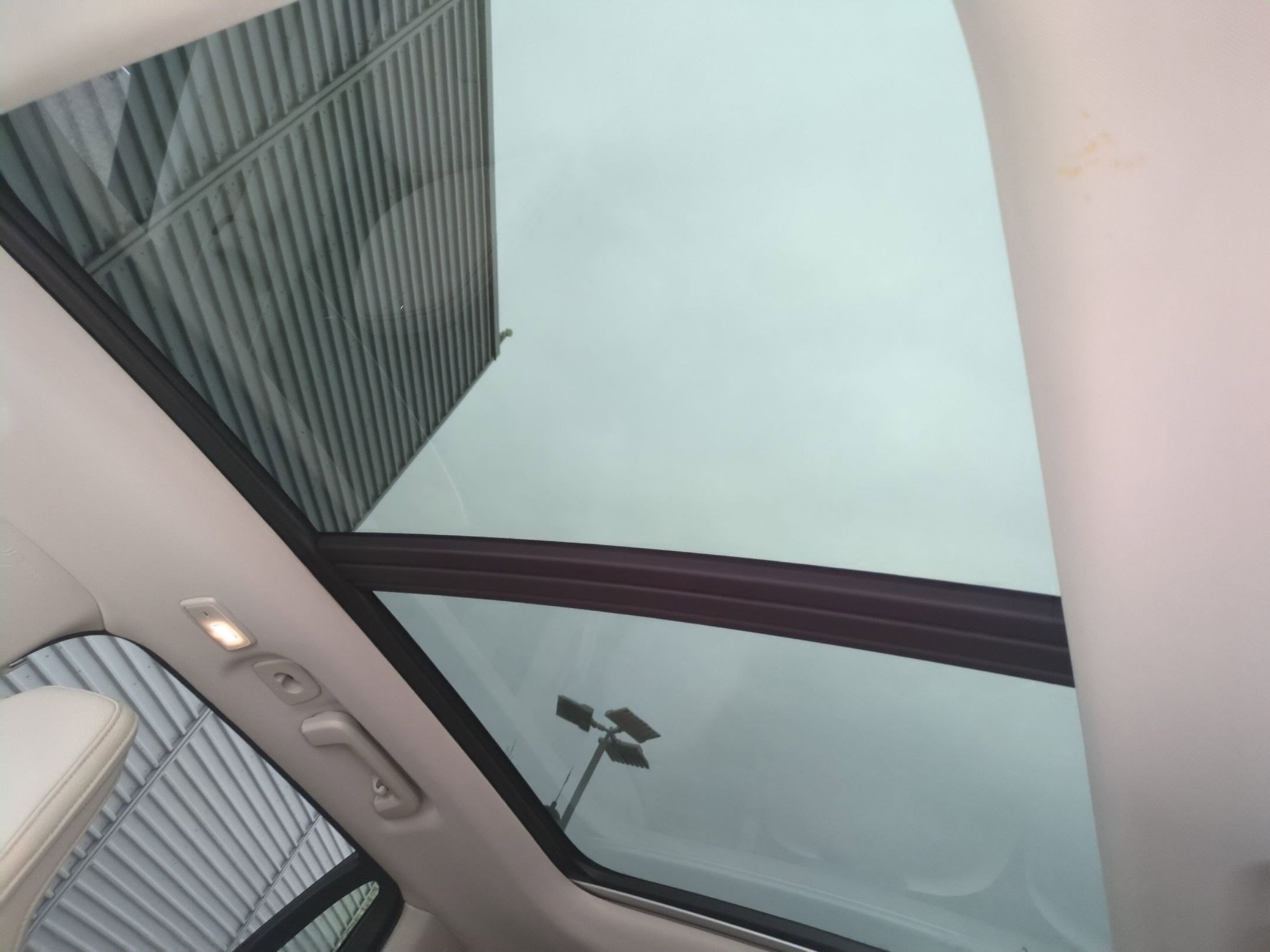 Used 2023 Volvo XC90 B6 Plus w/ Protection Package Premier AWD/4WD image 16