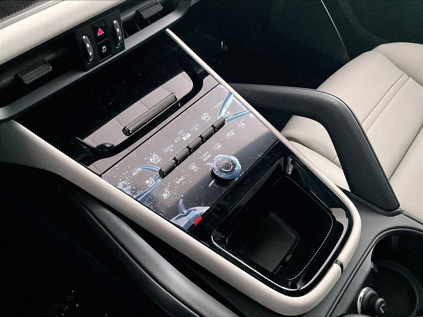 New 2026 Porsche Cayenne Turbo image 18