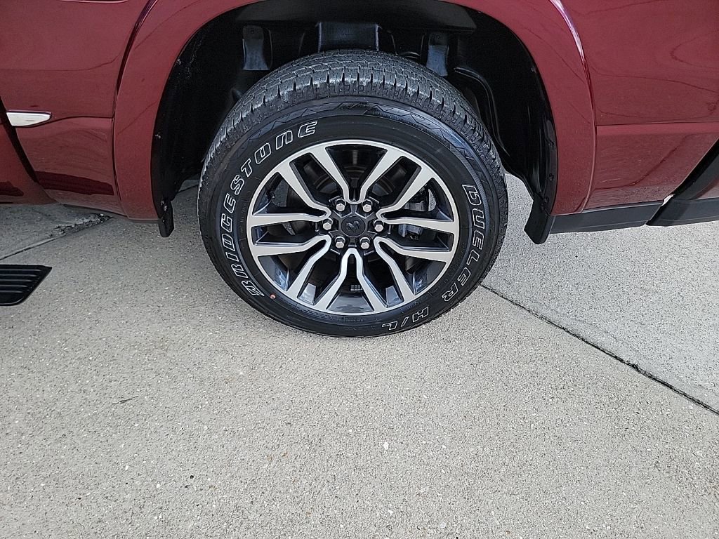 Used 2025 RAM 1500 Limited w/ Body Color Bumper Group image 20