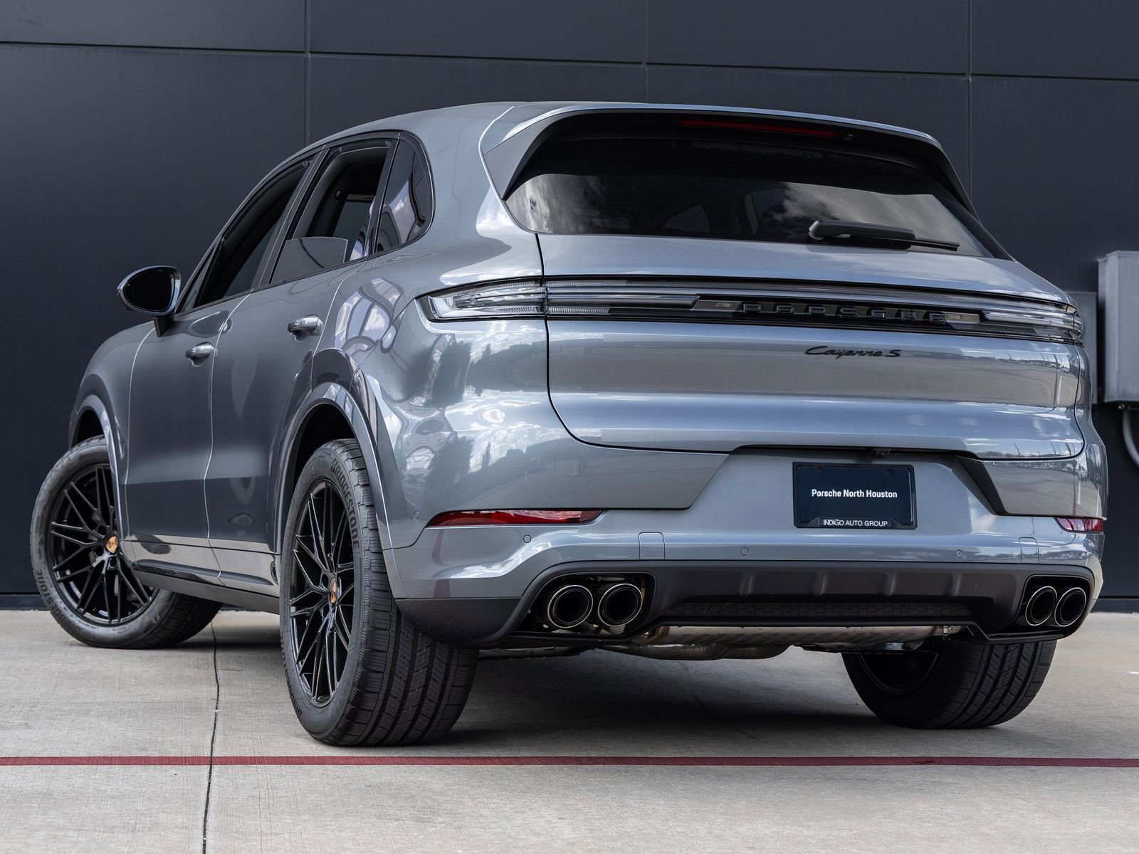 New 2026 Porsche Cayenne S image 3