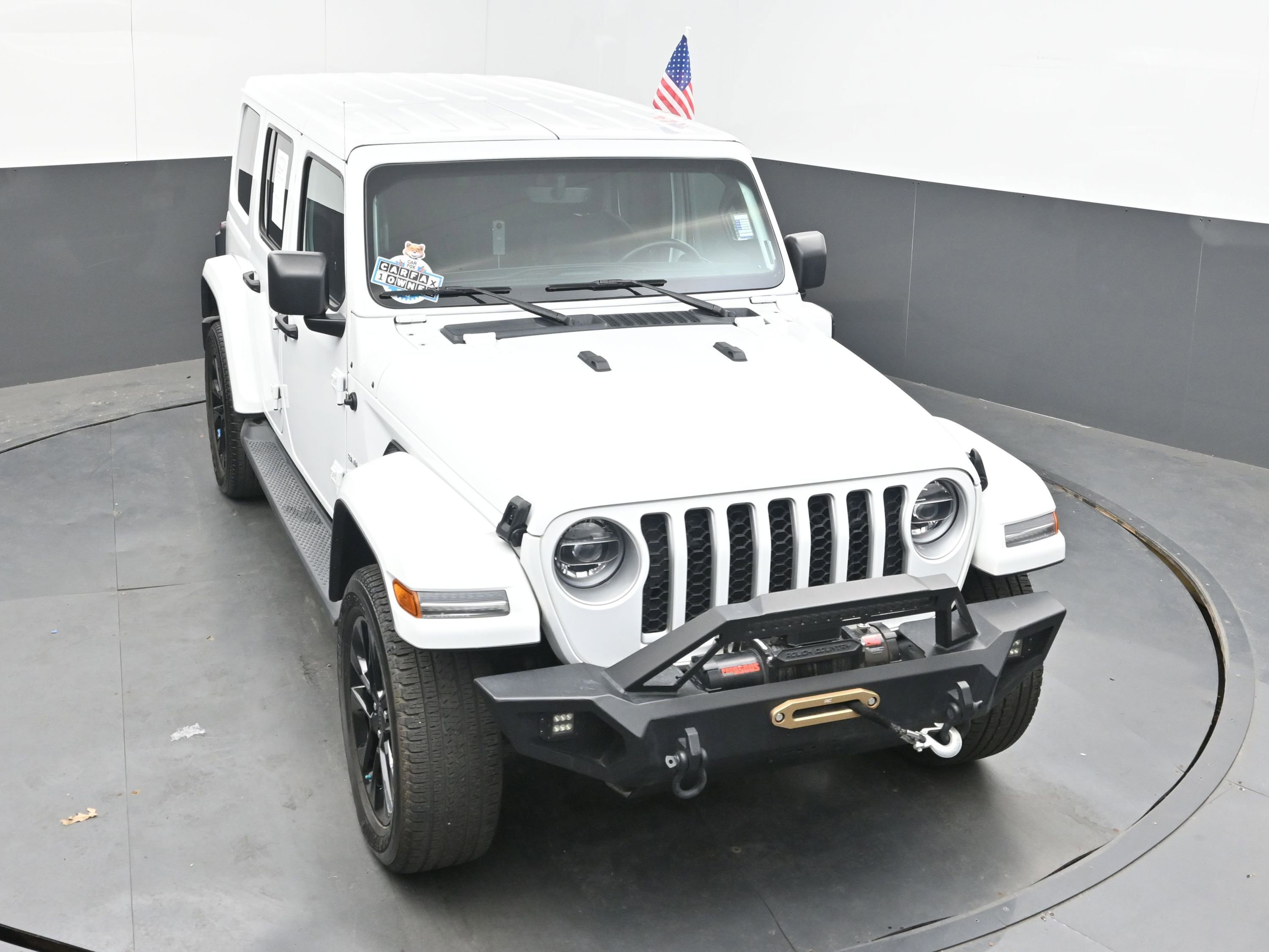 Used 2022 Jeep Wrangler Unlimited Sahara w/ Cold Weather Group AWD/4WD image 32