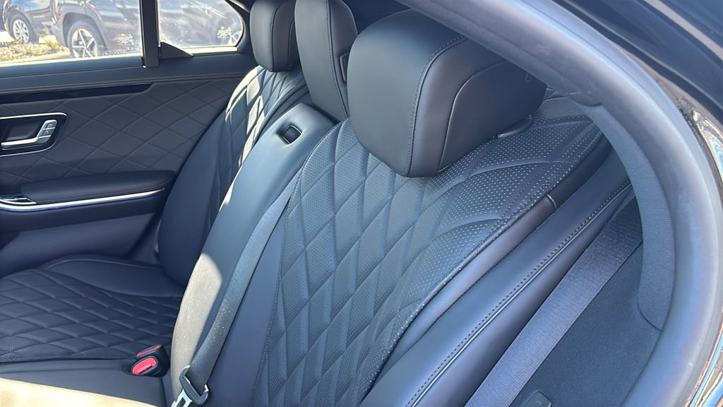 Used 2022 Mercedes-Benz S 500 4MATIC image 30