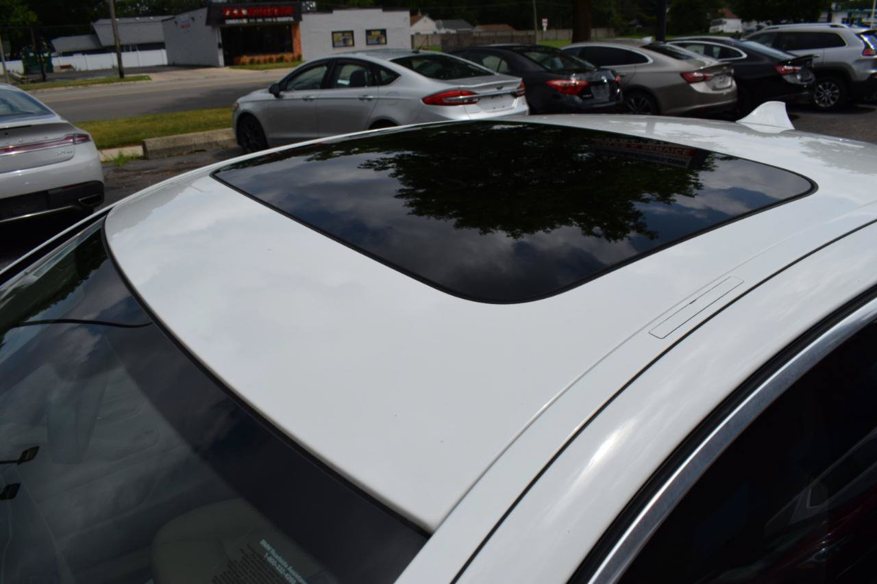 Used 2015 BMW 528i xDrive Sedan AWD/4WD image 11