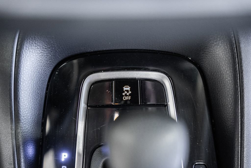 Used 2024 Toyota Corolla LE image 20