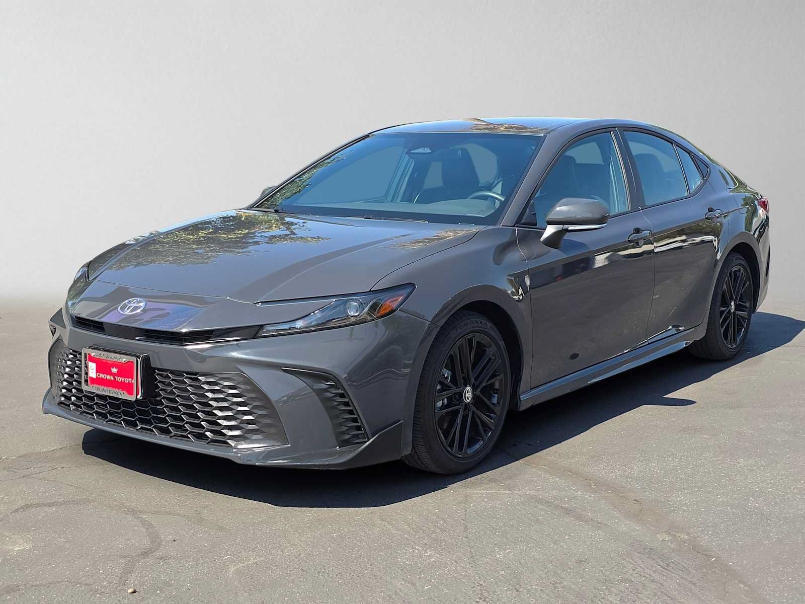 Used 2026 Toyota Camry SE FWD image 7