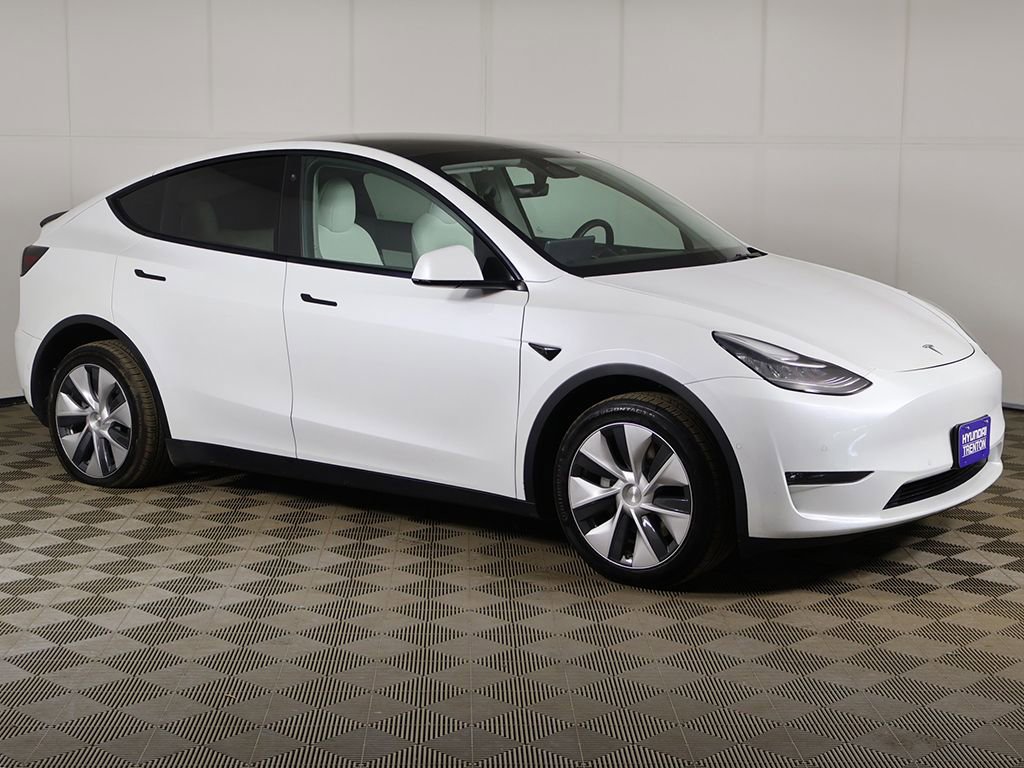 Used 2022 Tesla Model Y Long Range AWD/4WD image 54