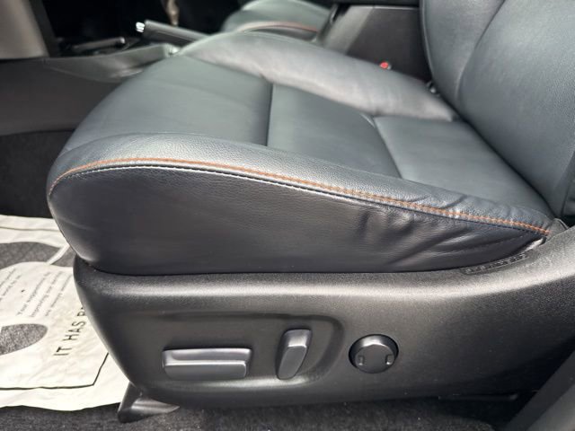 Used 2017 Toyota RAV4 SE image 16