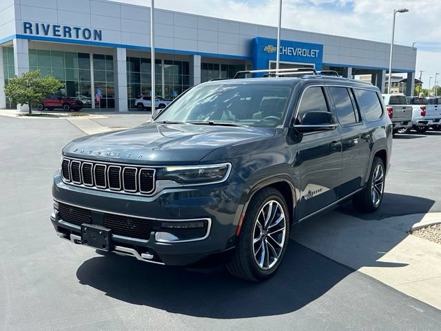 Used 2023 Jeep Wagoneer L Series III w/ Premium Group I AWD/4WD image 12