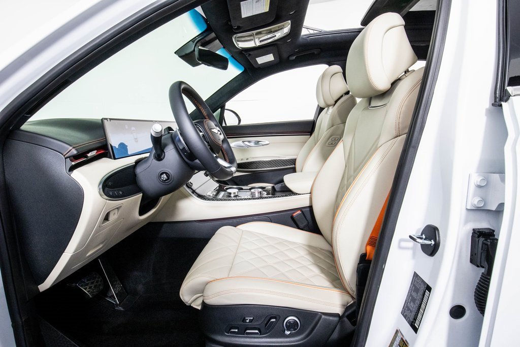 Used 2026 Genesis GV70 3.5T Sport Prestige image 9