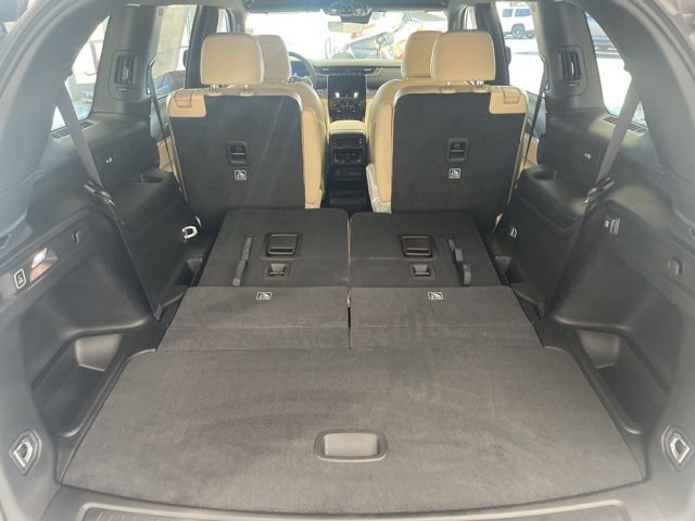 New 2025 Jeep Grand Cherokee L Limited w/ Trailer Tow Package image 13