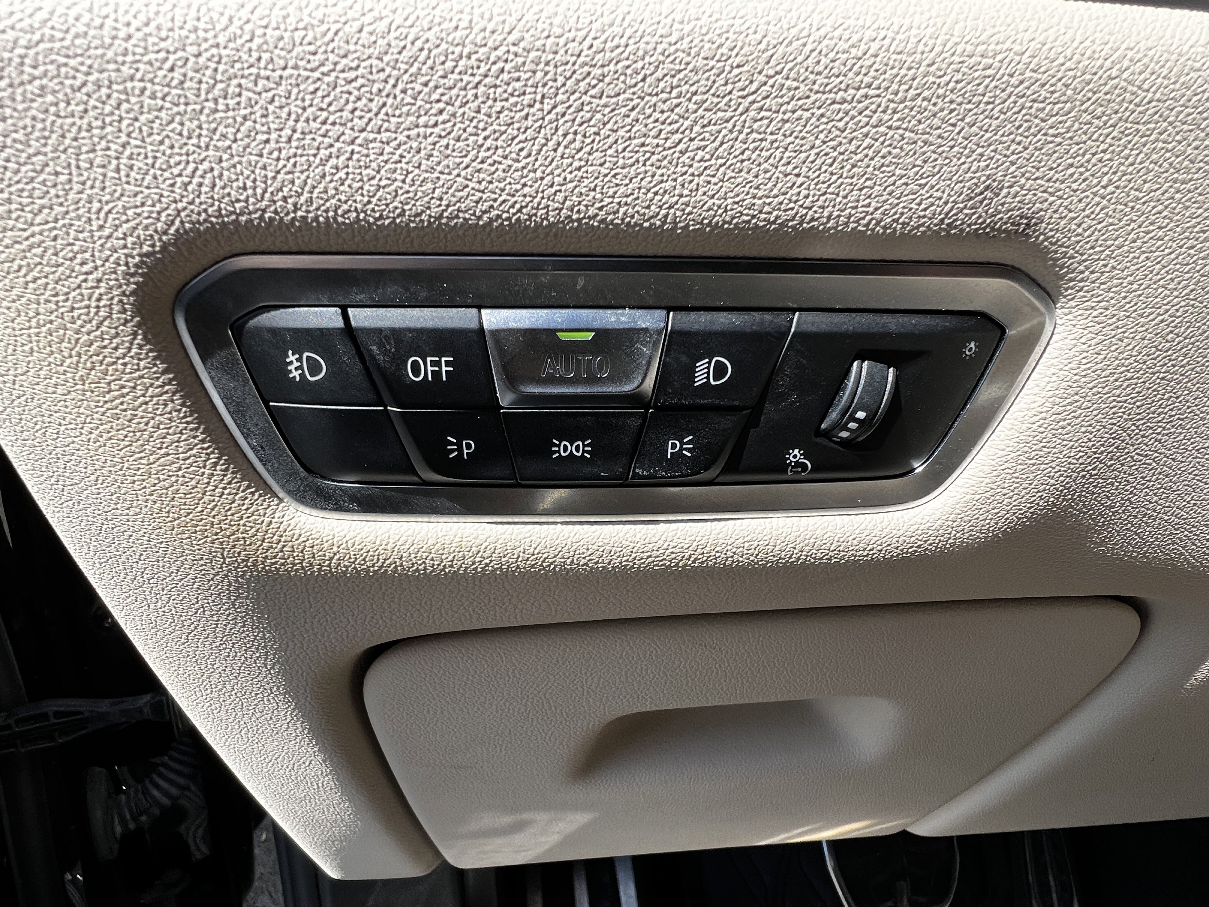 Used 2021 BMW X7 M50i AWD/4WD image 15
