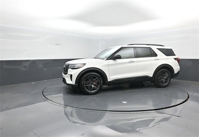 New 2026 Ford Explorer ST w/ Sun And Sound Package image 4