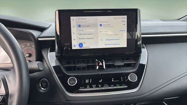 Used 2023 Toyota Corolla SE image 26