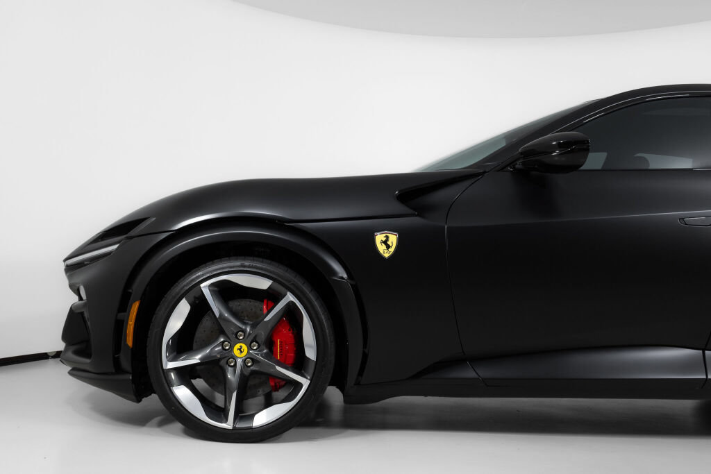 Used 2025 Ferrari Purosangue AWD/4WD image 15