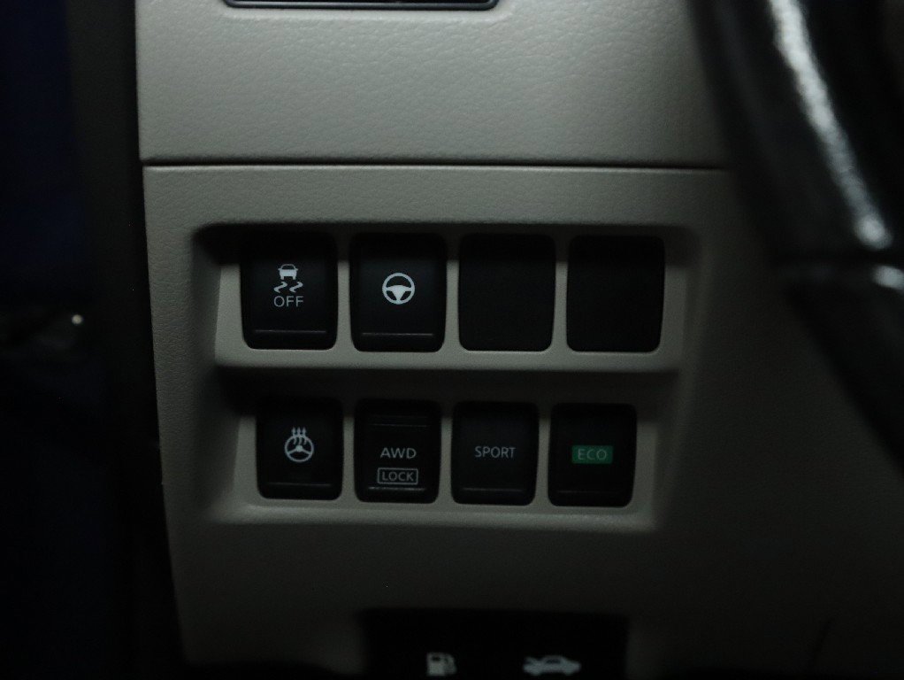 Used 2022 Nissan Rogue Sport SL w/ Premium Package image 25