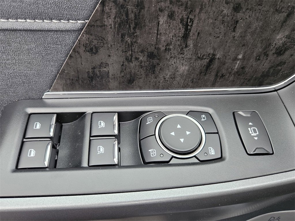New 2025 Ford F250 Lariat w/ Lariat Ultimate Package image 11