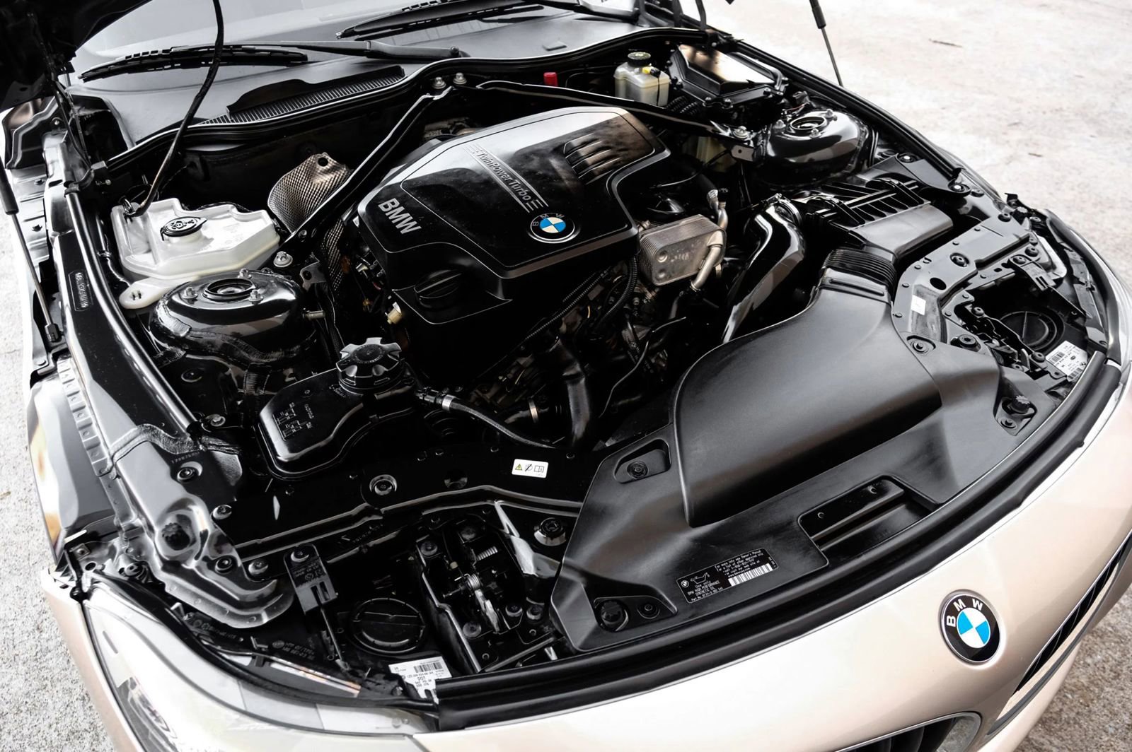 Used 2012 BMW Z4 sDrive28i image 52