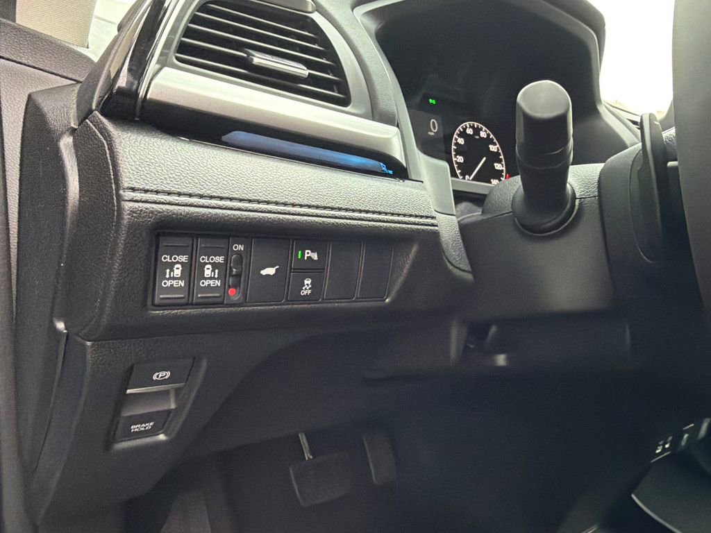 New 2026 Honda Odyssey Touring image 36