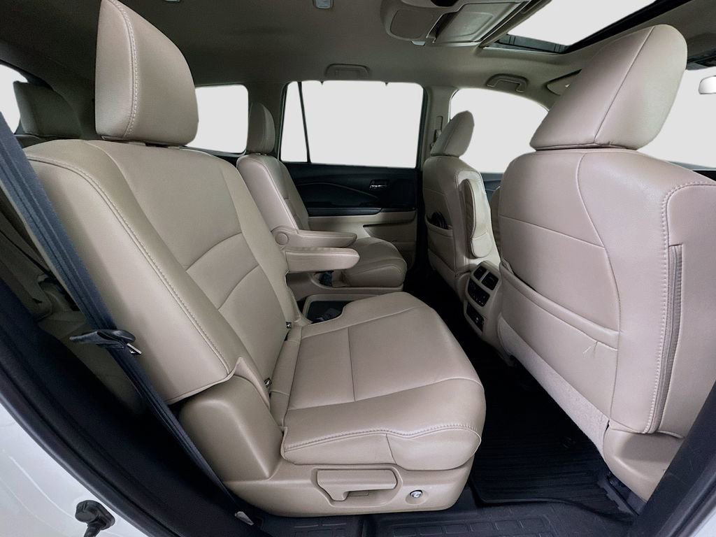 Used 2019 Honda Pilot Touring image 30