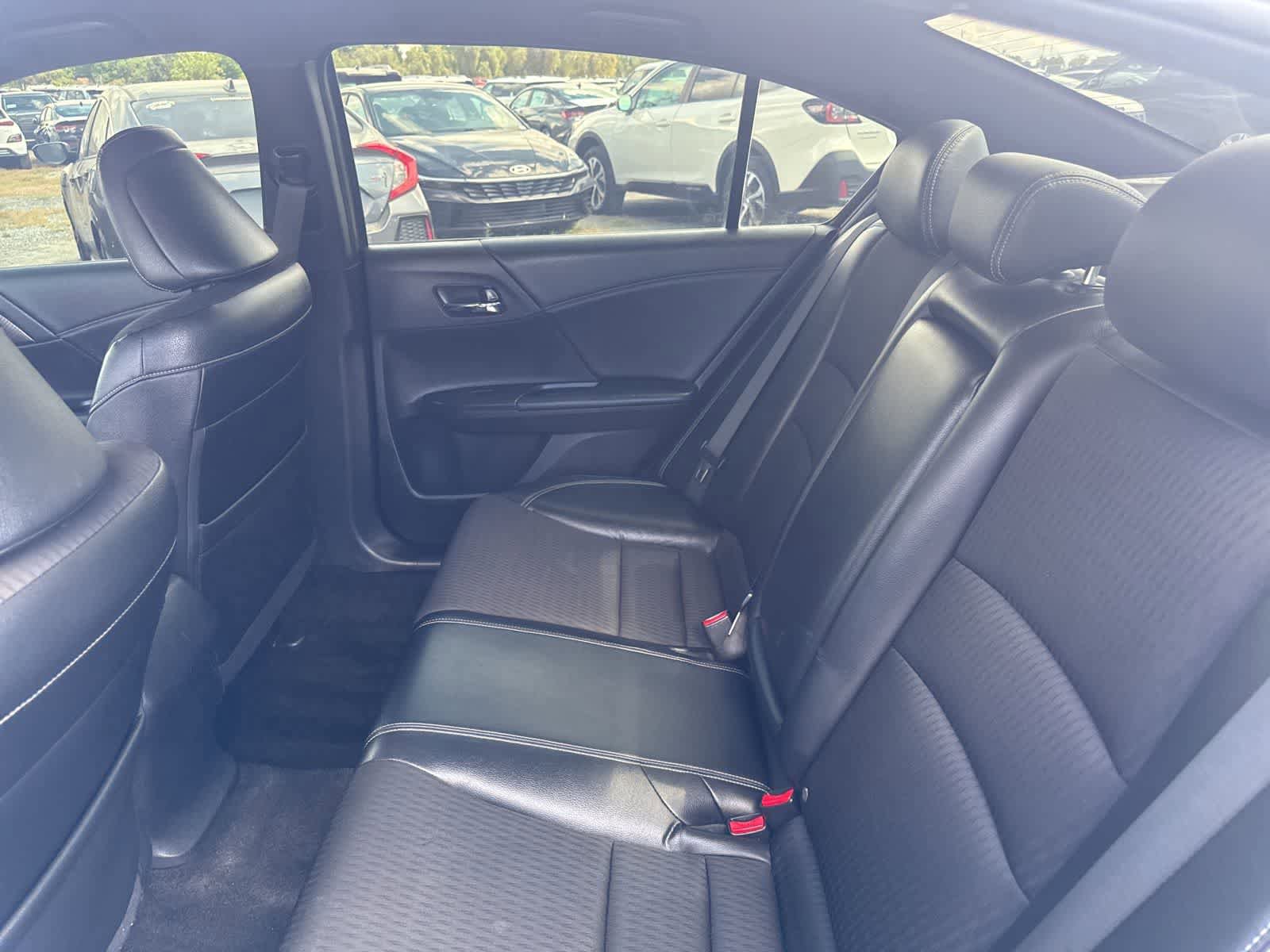 Used 2017 Honda Accord Sport image 17