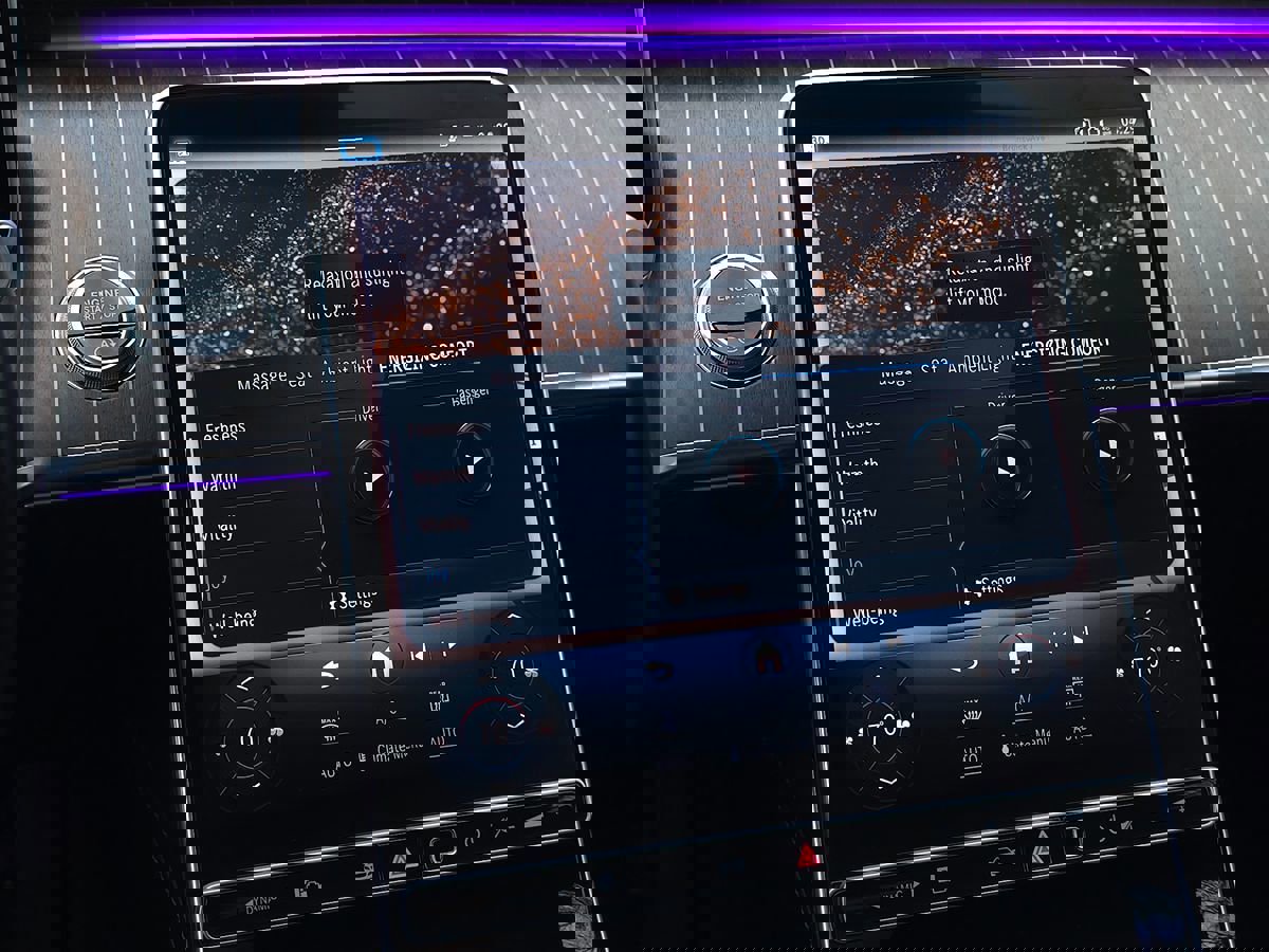 Used 2021 Mercedes-Benz S 580 4MATIC Sedan w/ Warmth & Comfort Package image 65