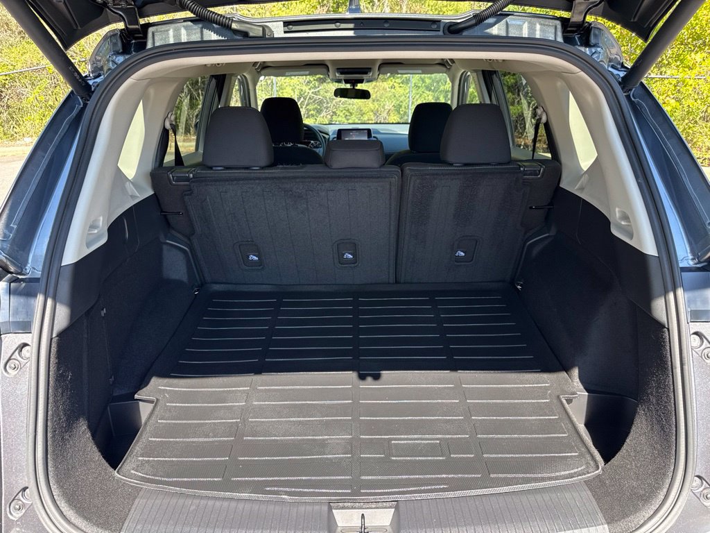 Certified 2026 Nissan Rogue SV FWD image 29