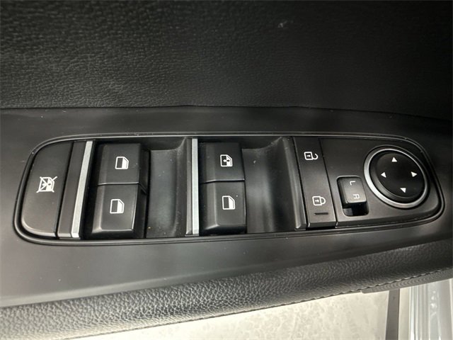 Used 2023 Kia Forte GT-Line image 13