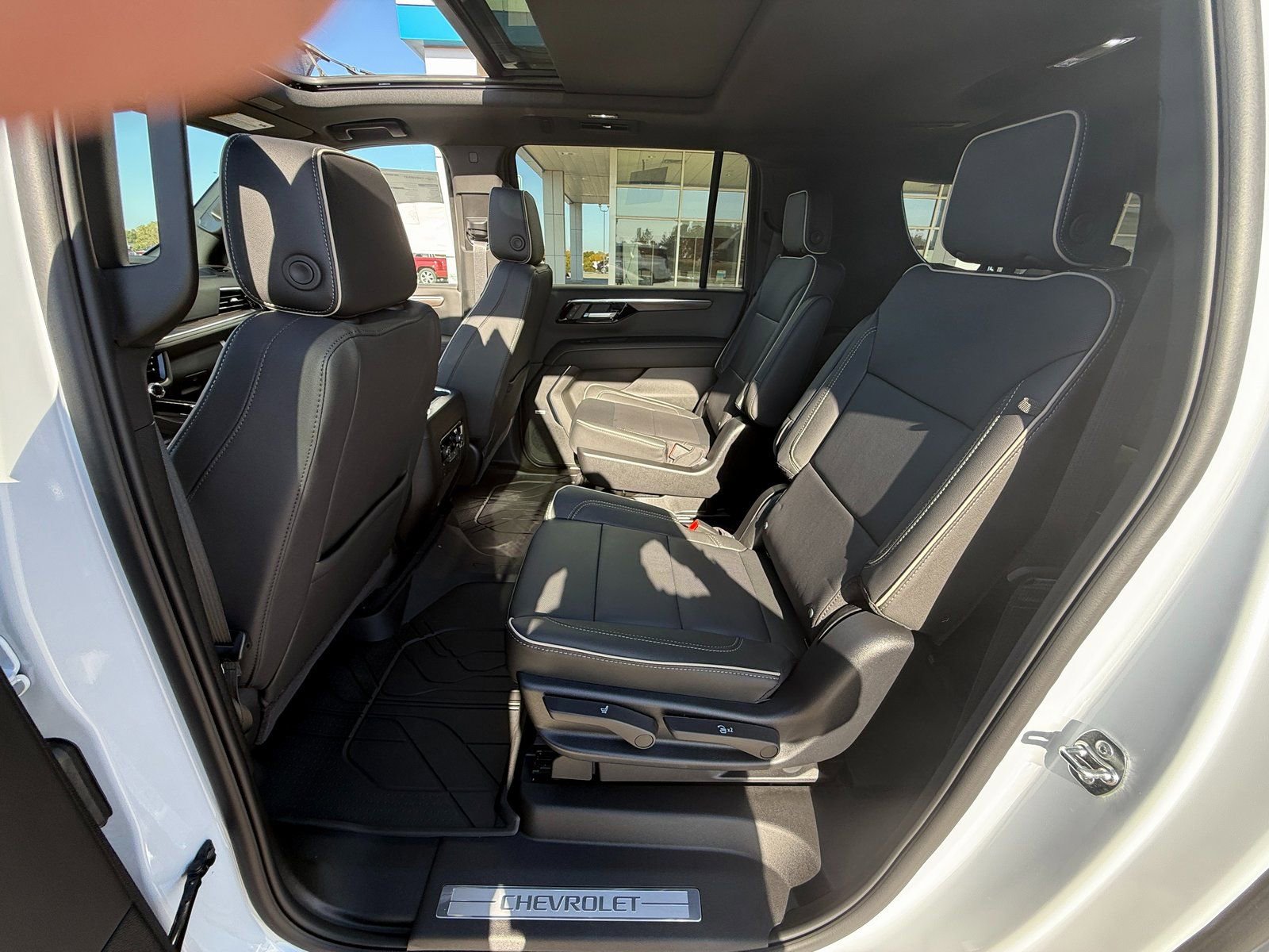 New 2026 Chevrolet Suburban Premier w/ Sun And Tow Package image 18