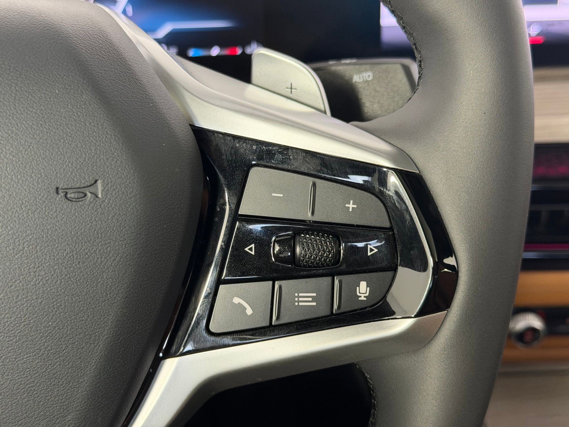 Used 2025 BMW 430i w/ Premium Package image 26