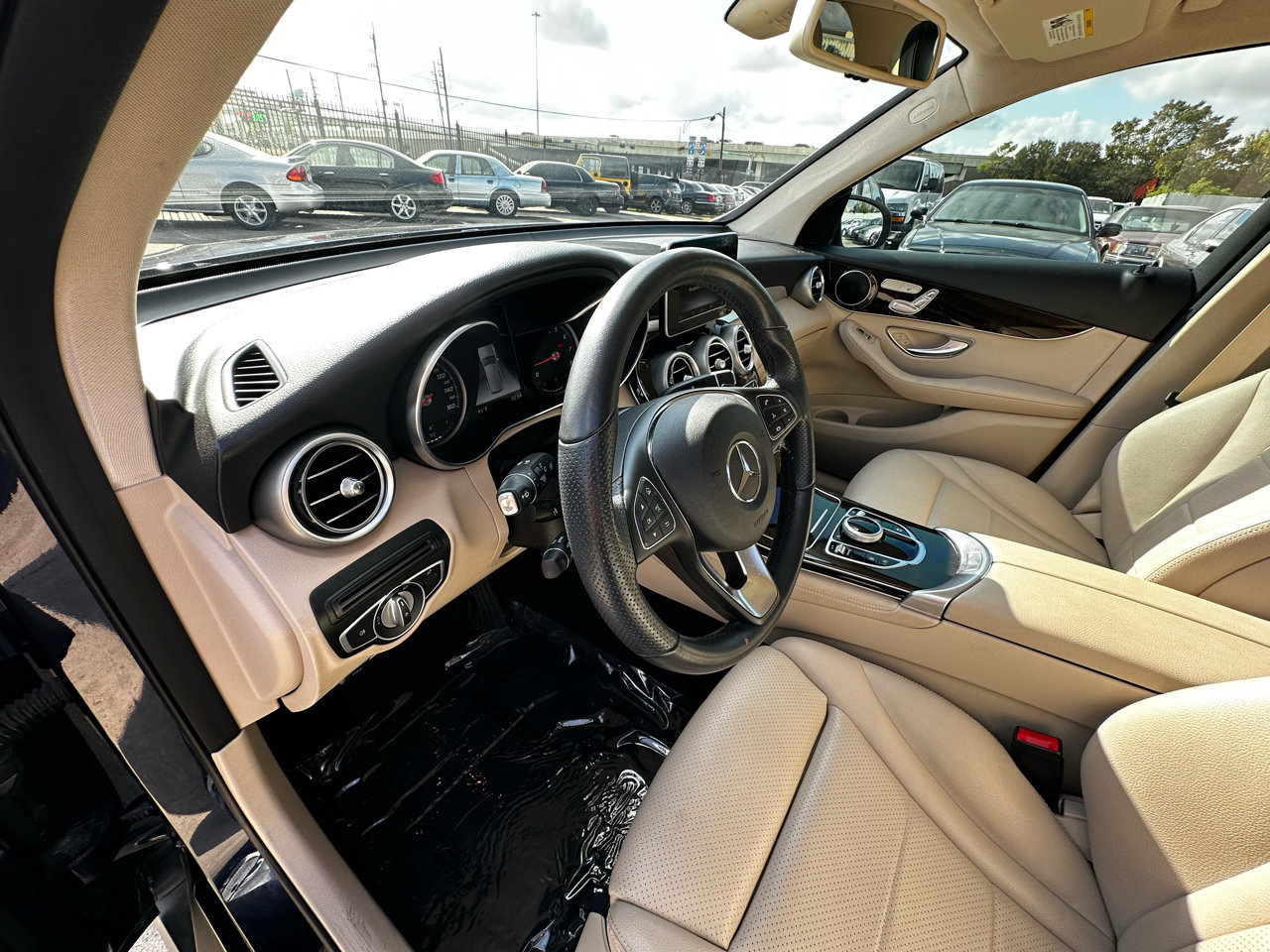 Used 2019 Mercedes-Benz GLC 300 image 44