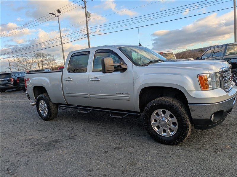 Used 2012 GMC Sierra 2500 SLT w/ SLT Convenience Package image 9