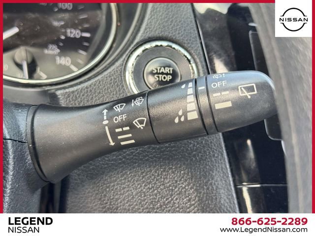 Used 2015 Nissan Rogue SV AWD/4WD image 21