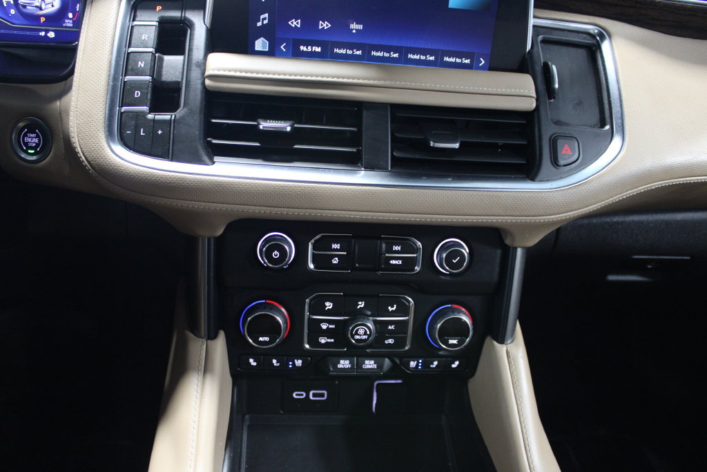 Used 2023 Chevrolet Suburban Premier AWD/4WD image 16