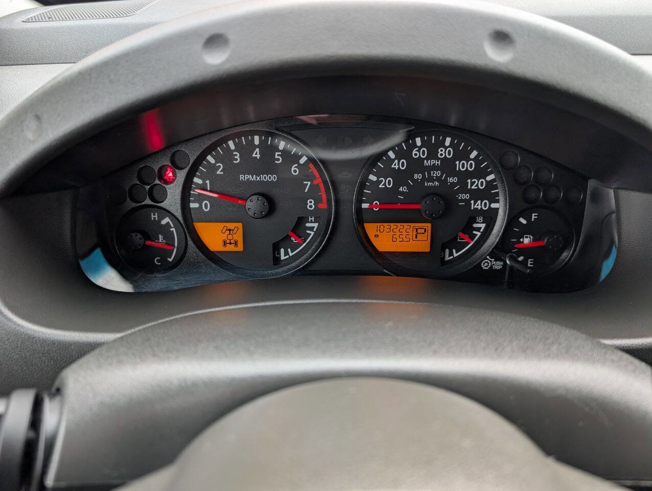 Used 2012 Nissan Frontier SV image 18