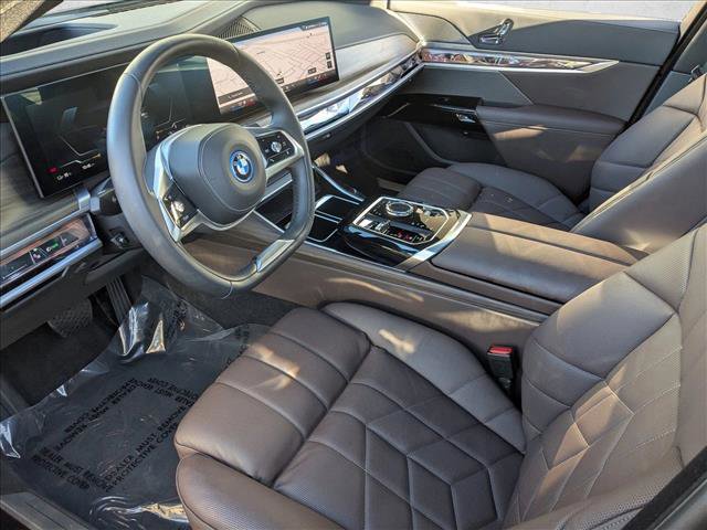 Certified 2024 BMW i7 xDrive60 w/ Executive Package image 10