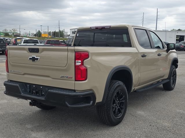 Used 2022 Chevrolet Silverado 1500 ZR2 w/ Technology Package AWD/4WD image 5