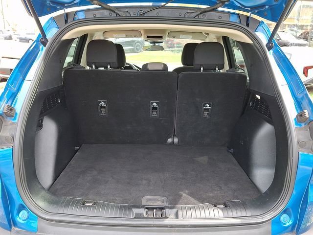 Used 2020 Ford Escape SE image 28