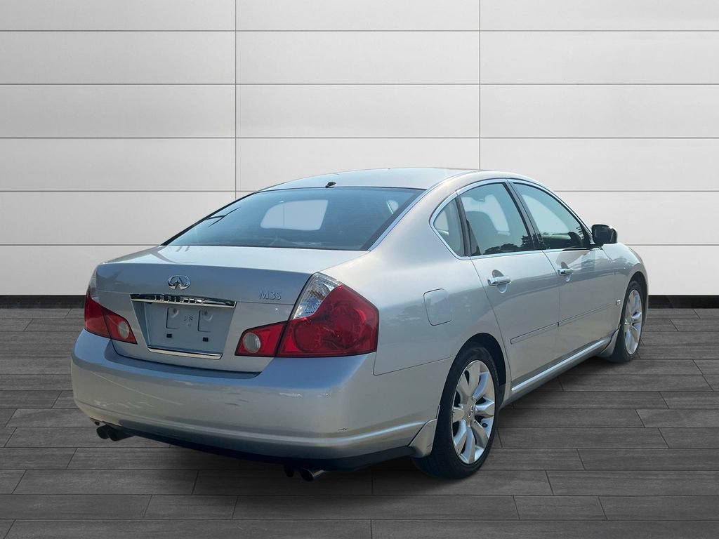 Used 2007 INFINITI M35 w/ Technology Pkg RWD image 5